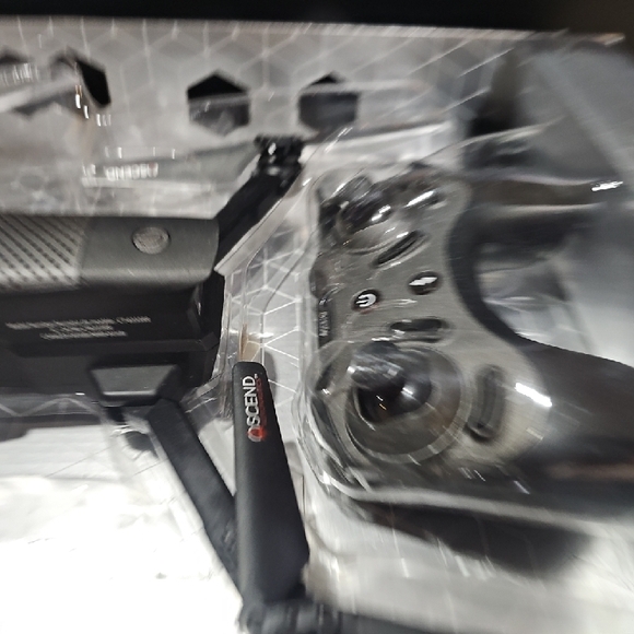 Ascend Aeronautics ASC-2500 Premium HD Video Drone - Picture 7 of 10